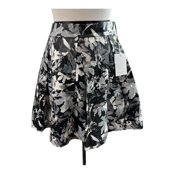 FRNCH PARISWomen Black Floral Faux Leather Circle Skirt Above Knee Sz-S NWT-FLAW - Picture 4 of 14